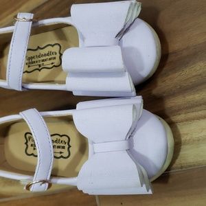 Pipperdoodles size 10 toddler lavender bow shoes